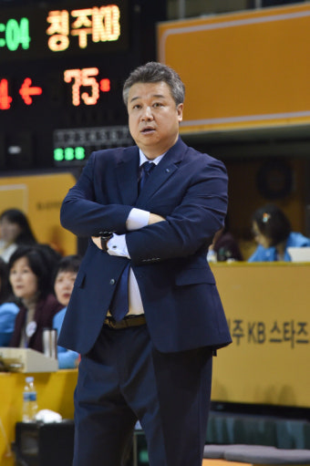 삼성생명 임근배 감독 