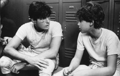 [할리웃톡] 故 코리 헤임, 동성 배우 찰리 쉰에게 성폭행당해