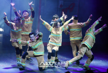 [SS포토]넌버벌 퍼포먼스 파이어맨, 화려하죠~