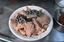 [핵ZONE맛]보글보글 얼큰칼칼 김치찌개 … 추위를 이기는 든든한 한끼
