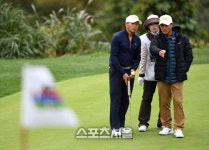 [맘스터치 레전드 빅매치]여홍철이 꼽은 골프의 매력 다음 홀에 잘하면 되니까