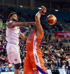 [포토] KCC 에밋, 걸렸구나~!