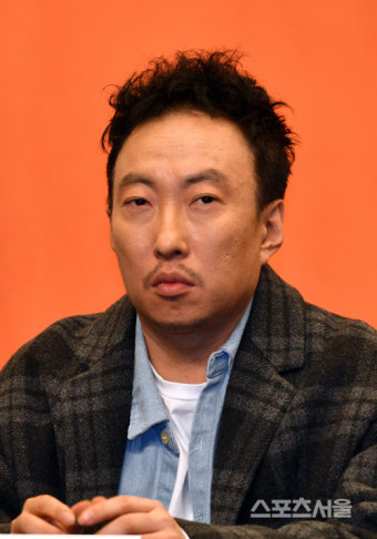[포토]'우리가 남이가' 박명수 '소통해야할 사람이 워낙 많아서'