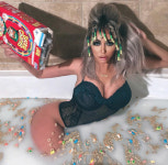 [할리웃톡]할리우드스타들의 패트릭데이, 사이러스는 악동답게 로다쥬는 코믹하게