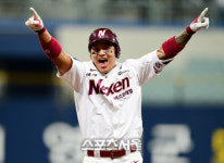 [포토] 끝내기 박병호 세상 다 가진 표정