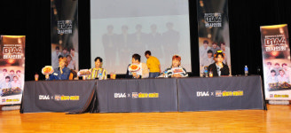 훌랄라바베큐치킨, ‘B1A4 팬 사인회’ 성황리에 마쳐