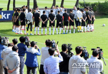 [포토] 축구대표팀의 파주 훈련, 대표팀에 쏠린 열기!