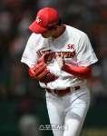 [포토] SK 김광현, 92구로 8회까지 1실점 호투!