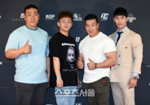 채병찬과 함께 올림피아를 찾은 박근호 니카코리아 부회장, '올림피아 최고예요'[포토]