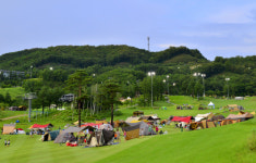 즐겁고 화려한, 그리고 보람찬 여름날의 캠핑 오크밸리 캠핑 페스티벌 개최