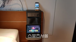 “지니야, 실내온도 24도로 해줘”…KT, 말로 다되는 ‘AI 호텔’ 시대 개막