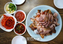 [핵ZONE맛집]저녁마다 날 짓밟는 여름철 입맛의 점령군, 돼지족발