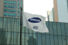 반도체 초호황에 삼성전자, 수익성에서 애플 첫 추월…1.7%p 앞서