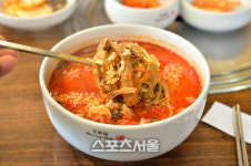 [핵ZONE맛집]살아 살려고 먹고, 죽어선 가는길 대접하는 음식. 육개장