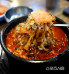[핵ZONE맛집]살아 살려고 먹고, 죽어선 가는길 대접하는 음식. 육개장