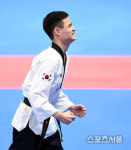 [자카르타AG]태권도 남자 품새 강민성, AG 1호 금메달!