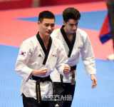 [포토] 첫 금 캔 태권도 품새 강민성