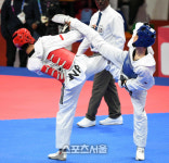 [포토] 이대훈, 거침없이 하이킥