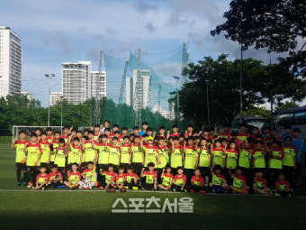 [현지리포트]박항서 신드롬 효과, 베트남 주재원-교민 자녀 너도나도 