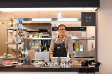 이욱정PD가 식당을 열었다고?, KBS 키친스튜디오의 食食한 도전[비즈엔터①]