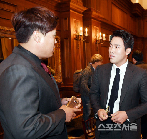 류현진 vs 전준우, 시범경기에서 투런홈런 대결!