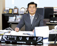 “의정활동 시작과 끝은 군민” 28년 민생현장 누비며 헌신, 전국 최다 8선 의원
