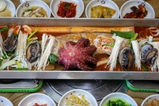 [스포츠서울 고객신뢰도대상: 천제연토속음식점] 제주 중문 맛집에서 맛보는 진짜 갈치구이, 향토음식의 향연