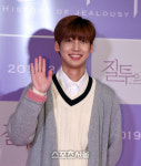 [포토] 보이프렌드 영민, 빠져드는 잘생김