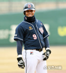 [포토] 두산 페르난데스의 미소, 슬슬 적응합니다~