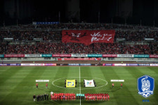구본영 천안시장 축구종합센터, 위치-조건-열기에서 천안이 제격