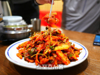 매콤 화끈 매력이 펑펑, 빨간 나라 대구 봄여행