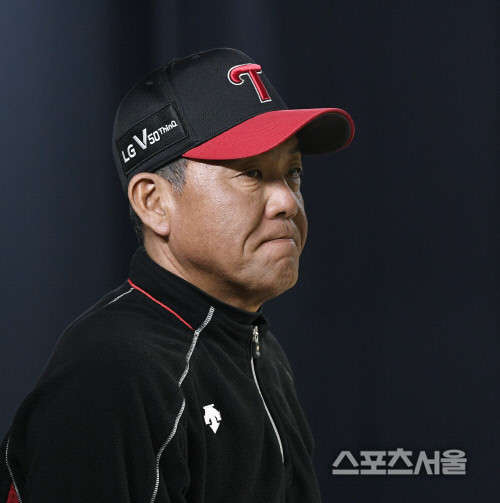 SSG 랜더스, 2025 시즌 대비 이명기, 세리자와, 이영욱 코치 영입하여 새로운 도약 준비 중