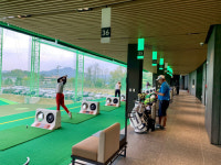 스윙이 전부 아니다…미식+파티 신개념 골프연습장 어반 레인지 주목(영상)