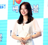 야구 여신 이향 아나운서, 6세 연상 치과의사와 결혼