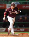 박병호 8,9회 홈런 2방, 키움 KT에 역전승
