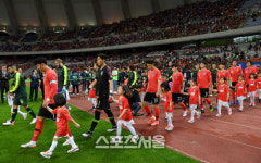 [포토]축구대표팀, 승리를 위해!