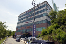 원주시 단계동 한 골프연습장 및 다중 시설물 안전 불감증 심각
