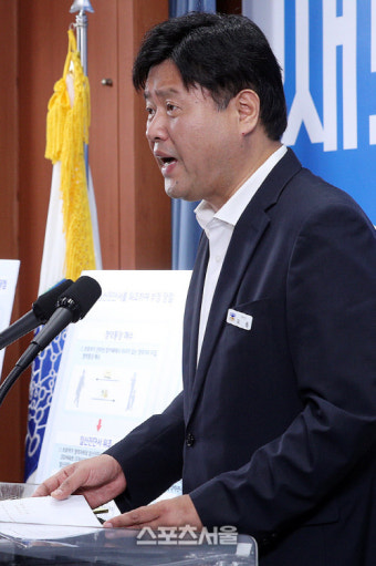 김용 대변인 
