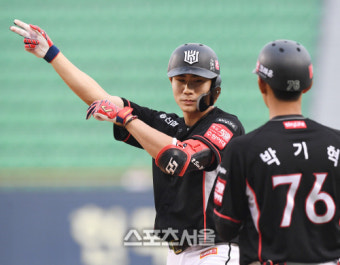 심우준 천금 3루타 이은 슈퍼캐치 KT 5위 싸움 재점화