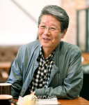 SK 이노베이션 기업PR 캠페인송 부른 뮤지컬 배우 김봉환 35년 만에 다시 부른 노래 감동