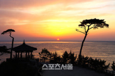 해돋이 명소답게 다시 떠오르는 강원 양양 낙산지구