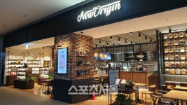 뉴오리진, 롯데백화점 김포공항점 매장 오픈