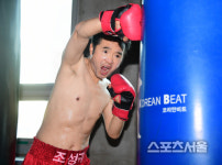 복서 출신 탤런트 조성규, 챔피언도 주연도 아니지만 행복한 삶![이주상의 e파인더]