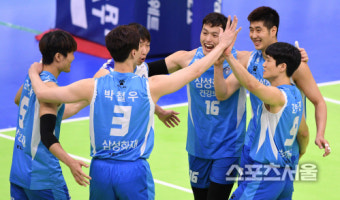 [포토] 삼성화재, 풀세트 접전 끝에 한국전력에 3-2 신승!