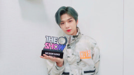 강다니엘, 더 쇼서 신곡 2U(투유)로 컴백과 동시에 1위 등극