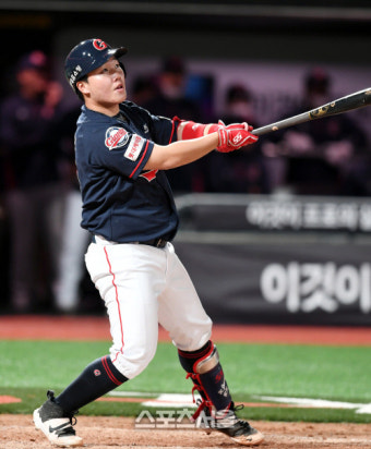 [포토] 정보근, 8회 1점 추가하는 희생타