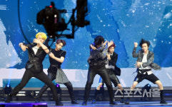 투모로우바이투게더(txt),  온오프 동시쇼케이스 진행![포토]