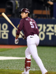 이정후 결승타, 키움 대역전극으로 전날 패배 설욕