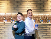 [SS인터뷰]비어케이 신우진-전용헌 칭따오는 맥주의 뻔함 속 펀함이 생명