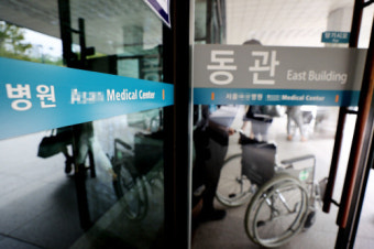'정부-의협' 밤샘협상 합의문마저 전공의 최종거부…무기한 집단휴진